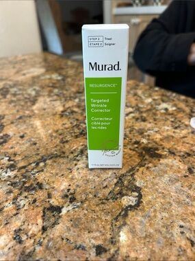 Murad Targeted Wrinkle Corrector - White & Green Packaging